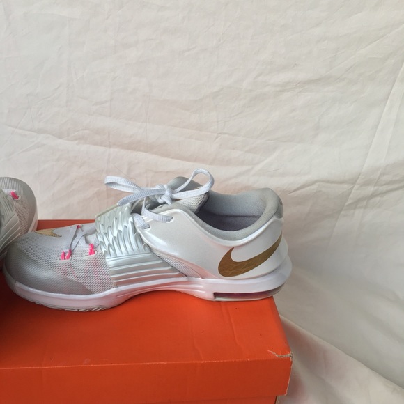 KD 7 Aunt Pearl - Picture 5 of 5